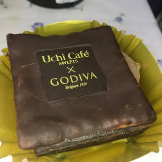 「ローソン Uchi Cafe’ SWEETS × GODIVA ショコラミルフィーユ」のクチコミ画像 by SweetSilさん