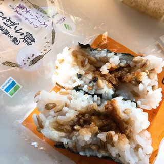 「ファミリーマート スーパー大麦 鶏そぼろ 鶏と根菜炒め」のクチコミ画像 by aiceさん
