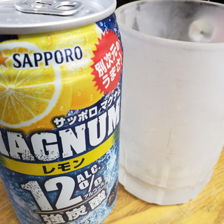 「サッポロ マグナム レモン 缶350ml」のクチコミ画像 by 小梅ママさん