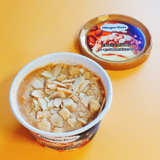 「ハーゲンダッツ デコレーションズ アーモンドキャラメルクッキー カップ88ml」のクチコミ画像 by ミヌゥさん