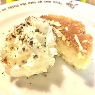 「ローソン Uchi Cafe’ SWEETS バスチー バスク風チーズケーキ 袋1個」のクチコミ画像 by まるピメ子さん