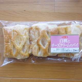 「オイシス ラ・メール 白桃とチーズクリームのパイ 袋3個」のクチコミ画像 by emaさん