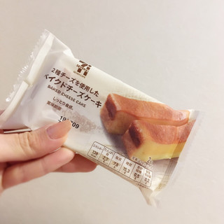 「セブンカフェ ベイクドチーズケーキ 袋2個」のクチコミ画像 by ファビュラス後藤さん