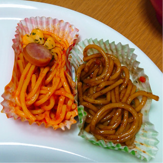 「オーマイ 2種のスパゲッティ ナポリタン＆焼きそばソース味 袋4個」のクチコミ画像 by レビュアーさん