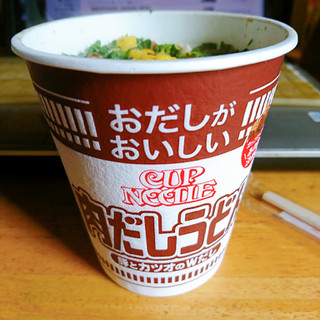 「日清食品 おだしがおいしいカップヌードル 肉だしうどん カップ63g」のクチコミ画像 by すん♀さん