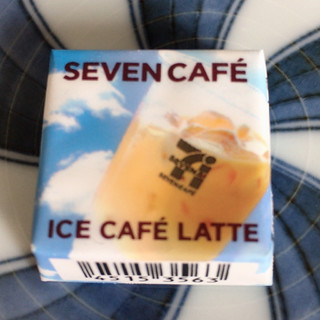 「チロル チロルチョコ セブンカフェ アイスカフェラテ 1個」のクチコミ画像 by まえ子んさん