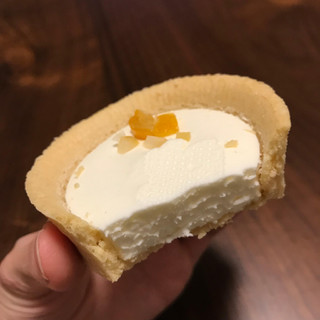 「ローソン 北海道産クリームチーズのタルト」のクチコミ画像 by すずしろさん