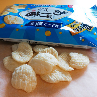 「亀田製菓 あげ蔵 だし塩味 袋28g」のクチコミ画像 by ミヌゥさん