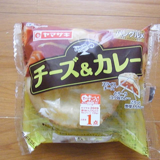 「ヤマザキ チーズ＆カレー 袋1個」のクチコミ画像 by emaさん