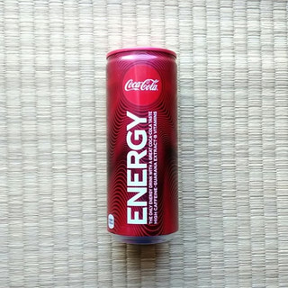 「コカ・コーラ コカ・コーラ エナジー 缶250ml」のクチコミ画像 by 永遠の三十路さん