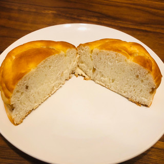 「Pasco しっとりケーキのやわらかパン くるみ入り 袋1個」のクチコミ画像 by Memoさん
