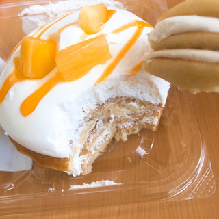 「ローソン ココナッツミルククリームのパンケーキ」のクチコミ画像 by ほいっぷあんぱんさん