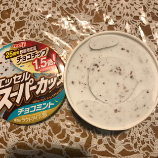 「明治 エッセル スーパーカップ チョコミント カップ200ml」のクチコミ画像 by __Rさん