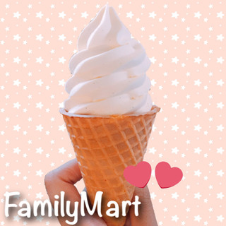 「ファミリーマート FamilyMart collection ワッフルコーン 北海道ミルクバニラ」のクチコミ画像 by 風鈴 ぷりんさん