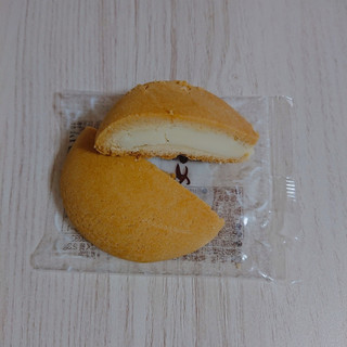 「シャトレーゼ なめらかチーズ饅頭 1個」のクチコミ画像 by ぺりちゃんさん