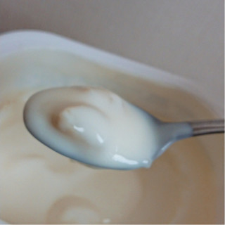 「明治 ブルガリアヨーグルト 脂肪0 とろける白桃 カップ180g」のクチコミ画像 by レビュアーさん