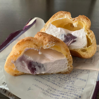「モンテール 小さな洋菓子店 紫芋のシュークリーム 袋1個」のクチコミ画像 by すずしろさん