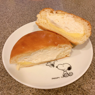 「神戸屋 ホイップクリームパン 袋1個」のクチコミ画像 by すずしろさん