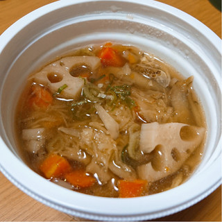 「セブン-イレブン 根菜たっぷり！10品目の生姜スープ」のクチコミ画像 by レビュアーさん