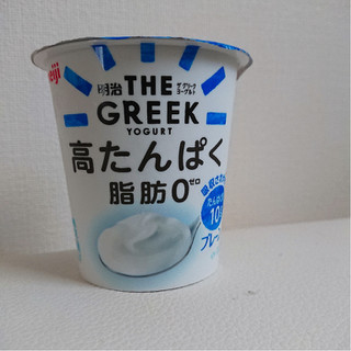 「明治 THE GREEK YOGURT プレーン カップ100g」のクチコミ画像 by レビュアーさん