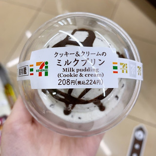「セブン-イレブン クッキー＆クリームのミルクプリン」のクチコミ画像 by Yulikaさん