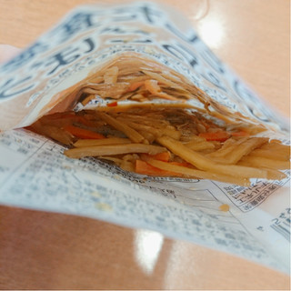 「トップバリュ シャキッとした食感 きんぴらごぼう 袋85g」のクチコミ画像 by ぺりちゃんさん