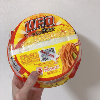 「日清食品 日清焼そばU.F.O. 油そば 辛口濃い濃いラー油マヨ付き カップ113g」のクチコミ画像 by ヘルシーさん