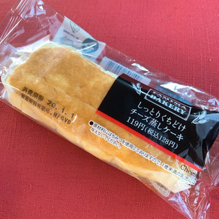「ファミリーマート ファミマ・ベーカリー チーズ蒸しケーキ」のクチコミ画像 by fish moonさん