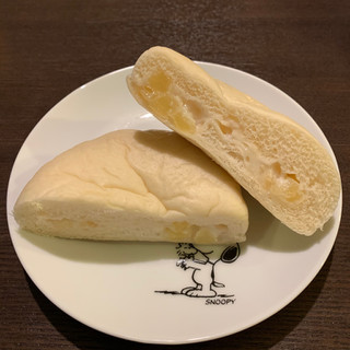 「第一パン ハローキティのりんごヨーグルトクリームパン 袋1個」のクチコミ画像 by すずしろさん