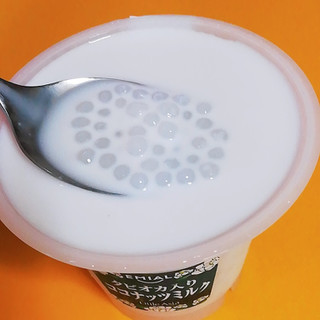 「EMIAL タピオカ入りココナッツミルク カップ160g」のクチコミ画像 by ミヌゥさん