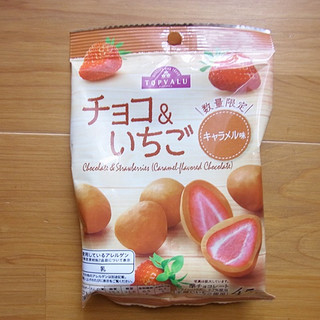 「トップバリュ チョコ＆いちご キャラメル味 袋45g」のクチコミ画像 by emaさん