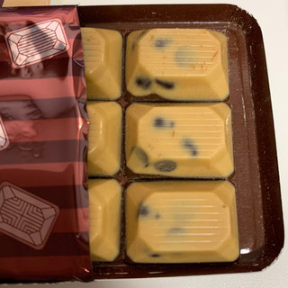 「不二家 カントリーマアムチョコレート ゴールドレシピ 箱12粒」のクチコミ画像 by ぷて1103さん