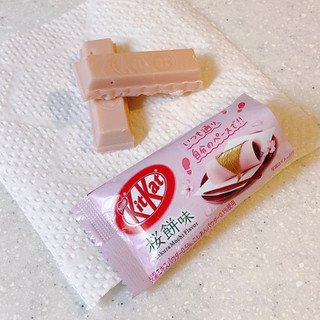 「ネスレ キットカット ミニ 桜餅味 袋12枚」のクチコミ画像 by ビーピィさん