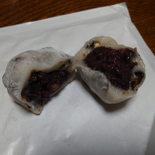 「ヤマザキ 特選 豆いっぱい大福 パック1個」のクチコミ画像 by ペリカさん