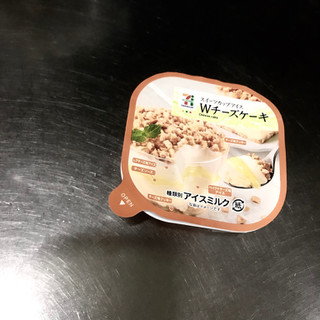「セブンプレミアム スイーツカップアイス Wチーズケーキ カップ90ml」のクチコミ画像 by assdfghさん
