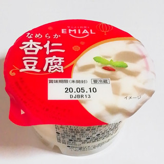 「エミアル なめらか杏仁豆腐 カップ170ml」のクチコミ画像 by ミヌゥさん