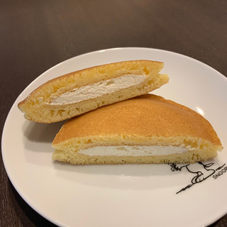 「セブンプレミアム レアチーズ風味の北海道クリームチーズパンケーキ 袋2個」のクチコミ画像 by すずしろさん