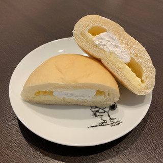 「Pasco 国産小麦のチーズクリームパン 袋1個」のクチコミ画像 by すずしろさん