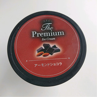 「SEIKA The premium Ice cream アーモンドショコラ カップ110ml」のクチコミ画像 by ぺりちゃんさん