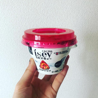 「日本ルナ Isey SKYR ストロベリーピーチ カップ120g」のクチコミ画像 by k yuriさん