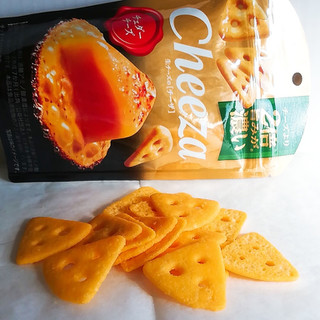 「江崎グリコ 生チーズのチーザ チェダーチーズ 袋40g」のクチコミ画像 by ミヌゥさん