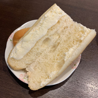 「フジパン ロングスティック 北海道練乳クリーム 袋1個」のクチコミ画像 by すずしろさん