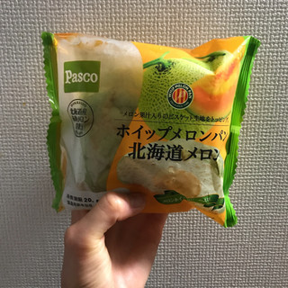 「Pasco ホイップメロンパン 北海道メロン 袋1個」のクチコミ画像 by ももっち0511さん