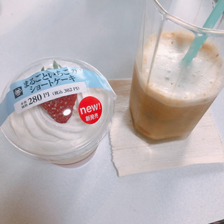 「ミニストップ MINISTOP CAFE まるごといちごのショートケーキ」のクチコミ画像 by つきのこさん