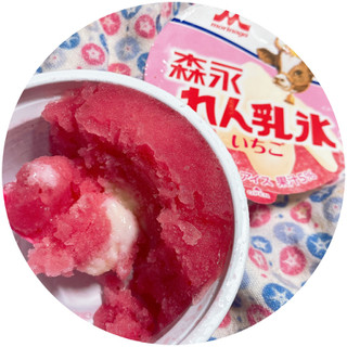「森永 れん乳氷 いちご カップ160ml」のクチコミ画像 by もぐミさん