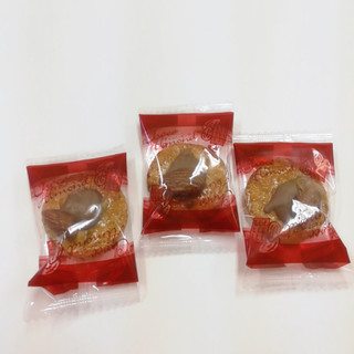 「三幸製菓 チョコアーモンド 袋15枚」のクチコミ画像 by ミヌゥさん