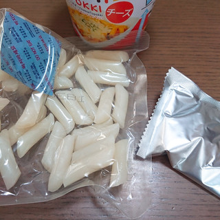 「ヘテ ヨッポギ チーズ味 カップ120g」のクチコミ画像 by ぺりちゃんさん