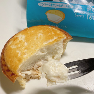 「ファミリーマート 焼きチーズタルト」のクチコミ画像 by もぐミさん