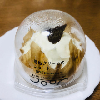 「ローソン Uchi Cafe’ SWEETS 雲泡クリームのショート」のクチコミ画像 by Memoさん