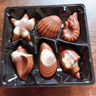 「威亜日本 メルボン シーフィギュア ミルクチョコレート 60g」のクチコミ画像 by ぺりちゃんさん